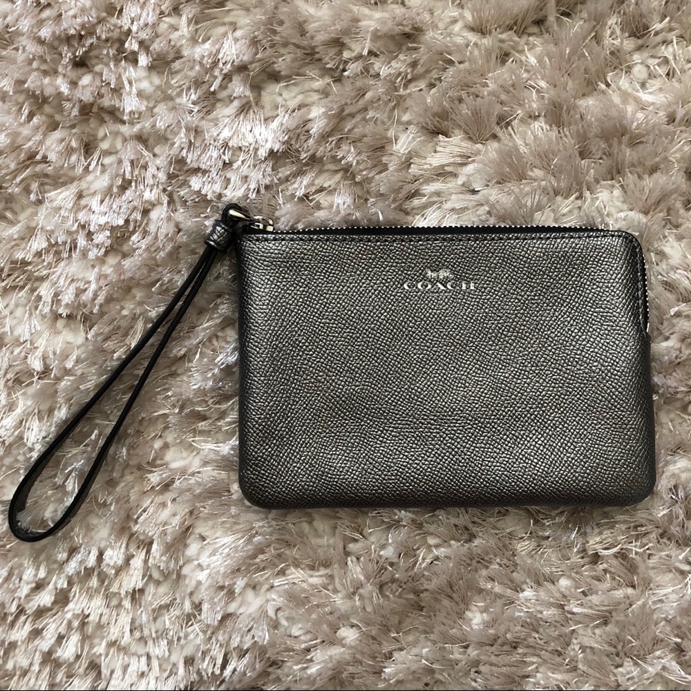 Brand New! Coach Crossgrain Leather Wristlet